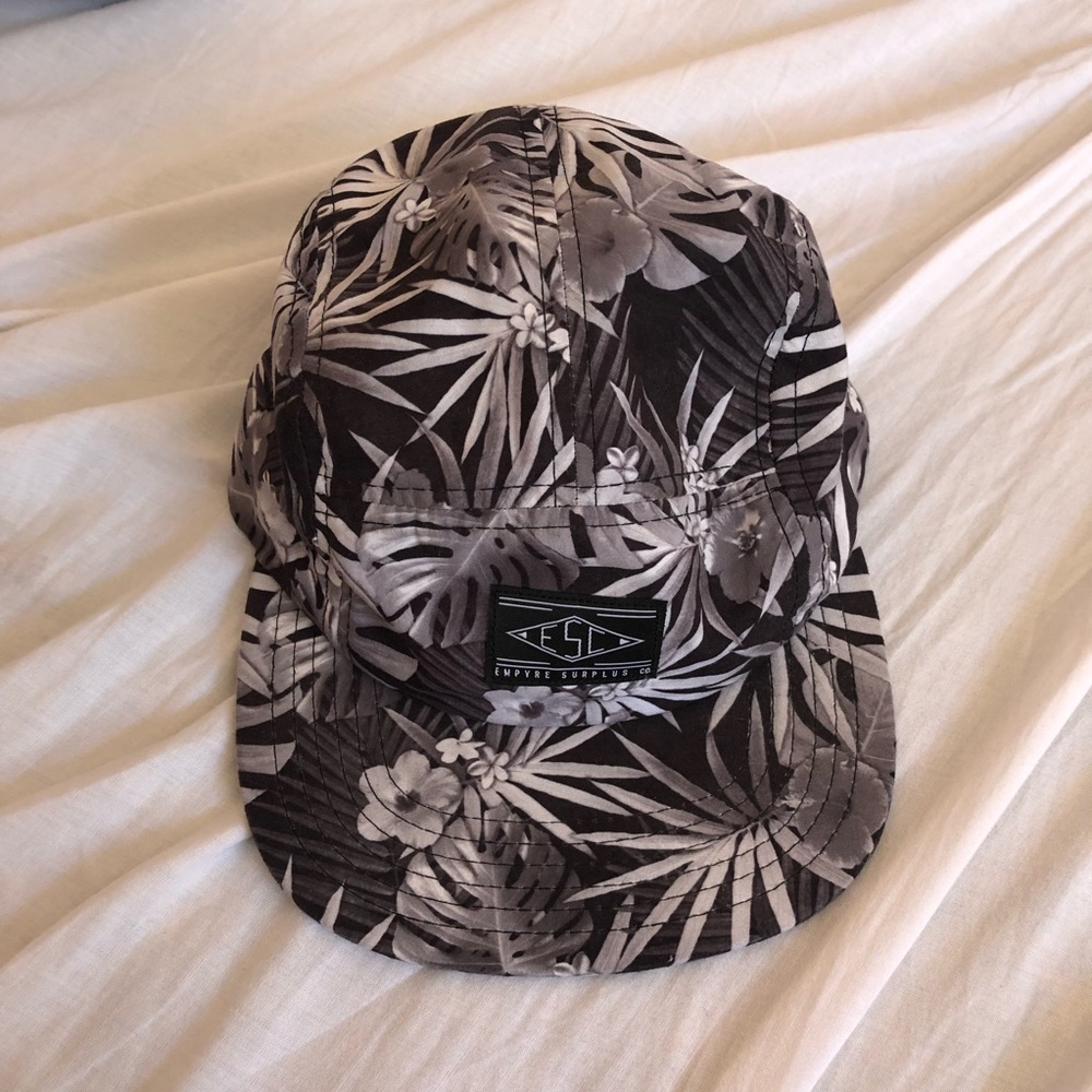 Empyre surplus co. Tropical SnapBack